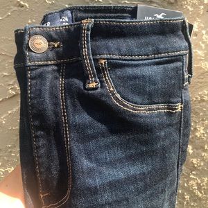 NWT HOLLISTER HIGH RISE JEAN LEGGING